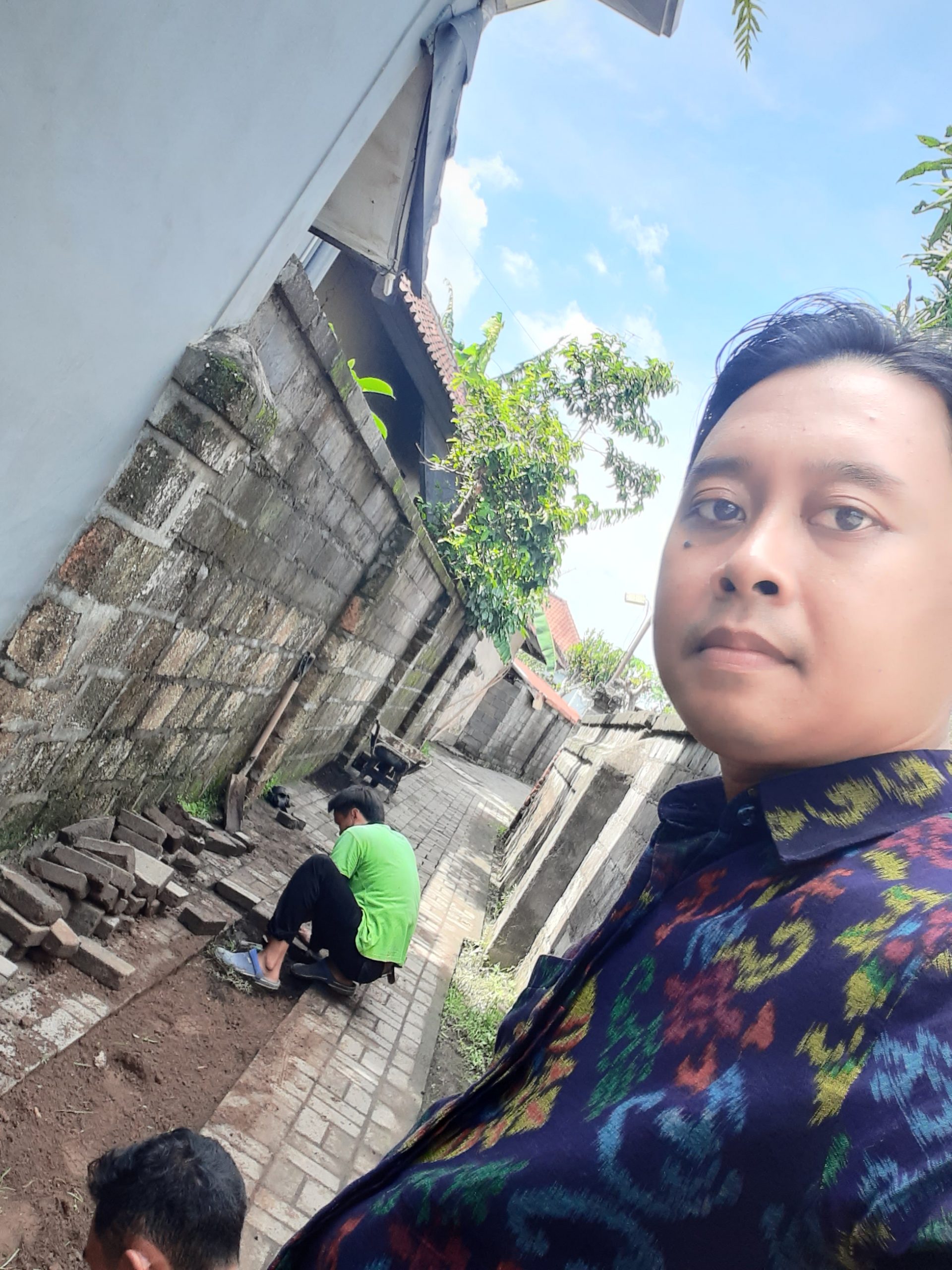 DSDP respon perbaikan paving jebol di lingkungan Tegal Asah , Februari 2020