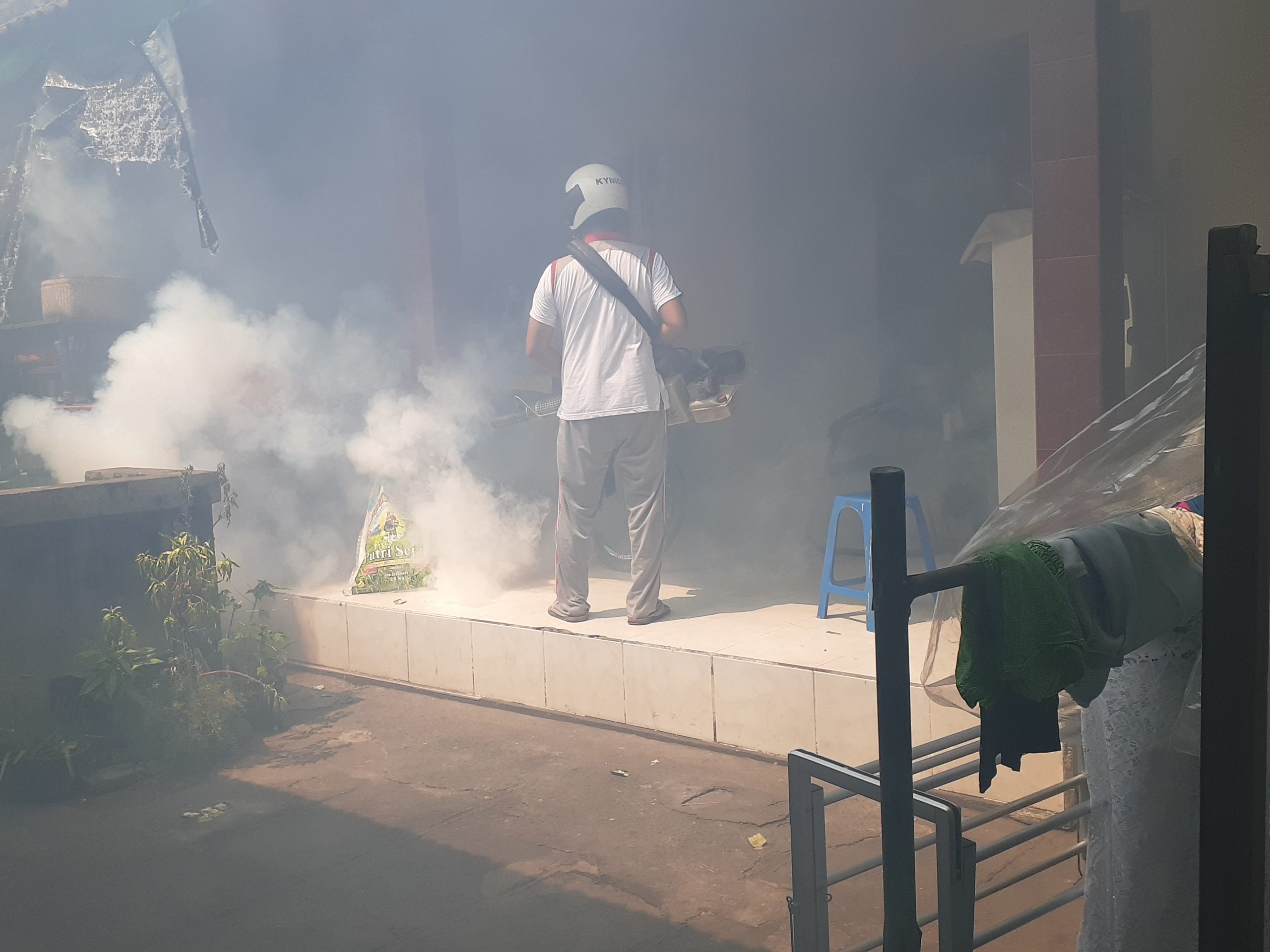 Basmi DBD di lingkukangan Tegal Asah